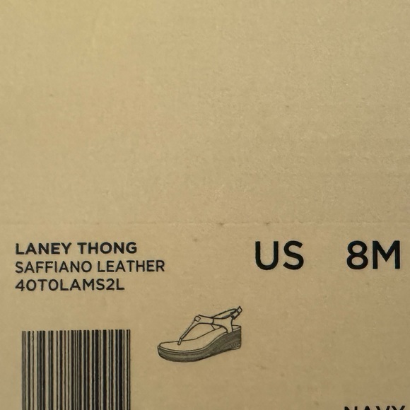 Michael Kors Sandals and Hooded Sweatshirt lot - Picture 3 of 7